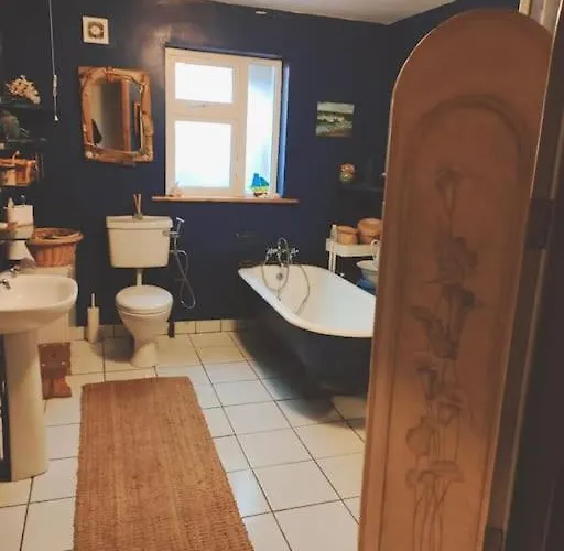 Апартаменты Hidden Hearts Роскрей